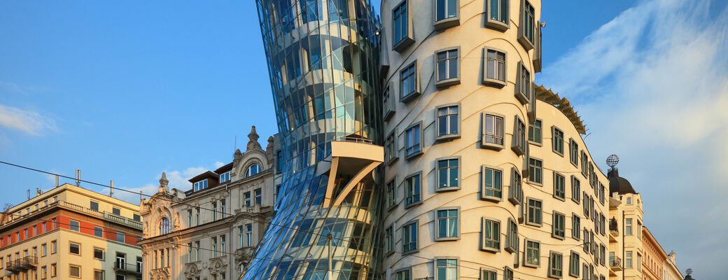 Tancujúca domina v centre Prahy :)