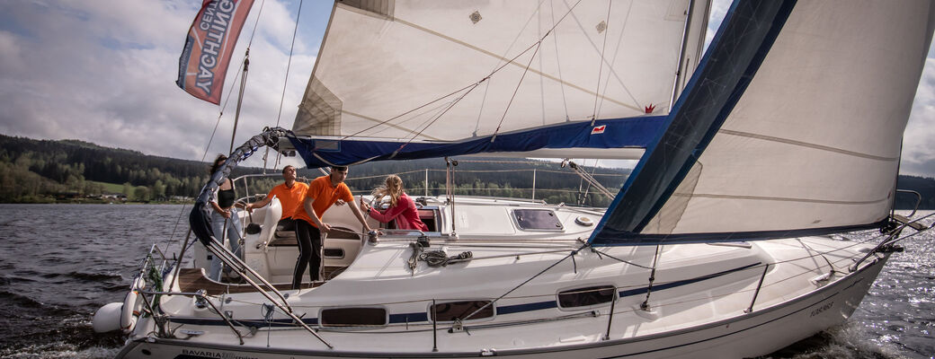 Plavíte sa s kapitánom.