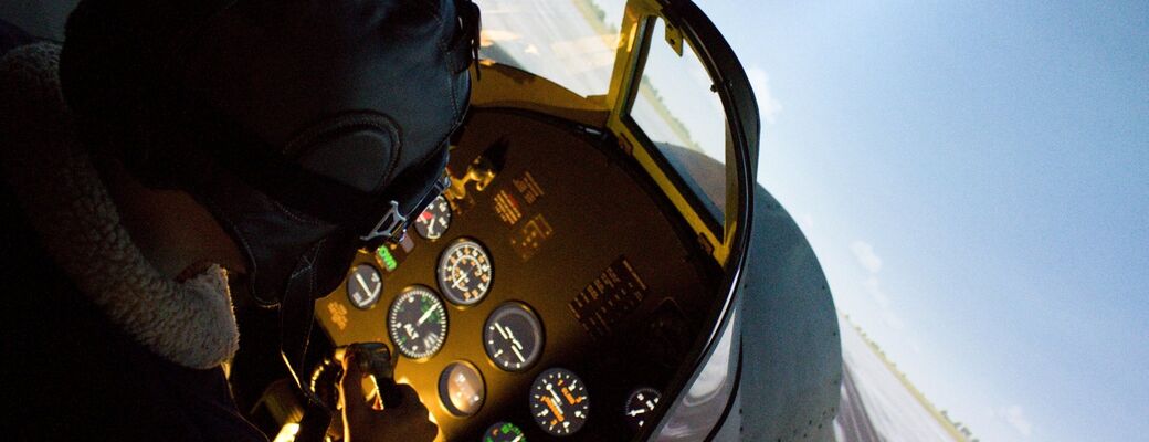 Posaďte sa do kokpitu repliky lietadla Spitfire z druhej svetovej vojny.