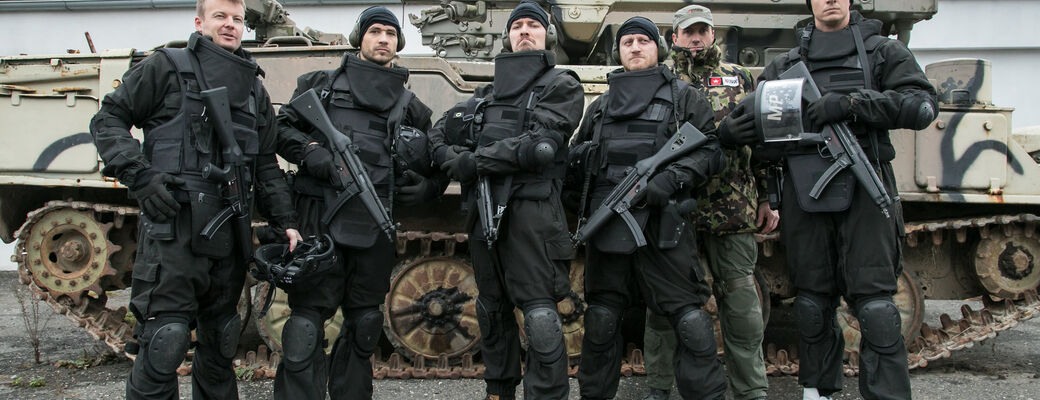 Filip Tomsa a jeho kamaráti z konzervatória alebo kde je modravská polícia :)