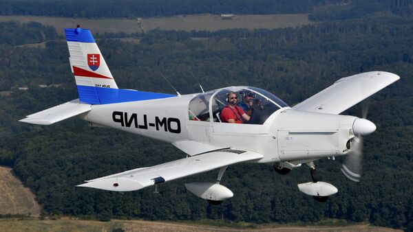 Akrobatický let - Zlín Z-142