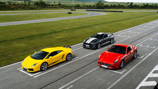 Jazda v superšporte na okruhu