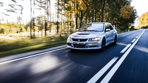 Jazda v Mitsubishi EVO Lancer IX.