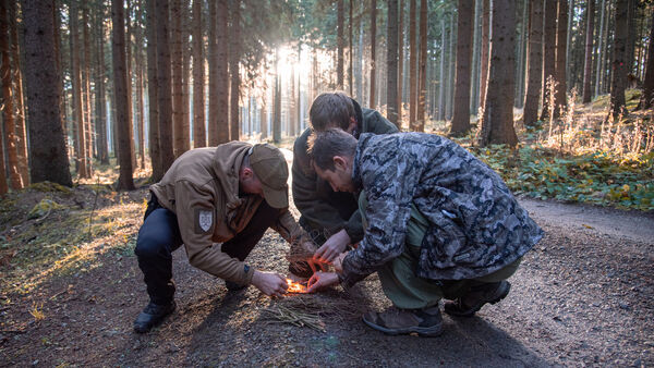 Naučíte sa, ako založiť oheň.