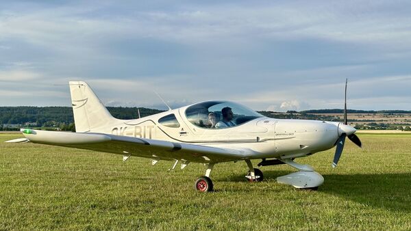 Vzlietnite do oblak a sledujte svojich blízkych zhora.