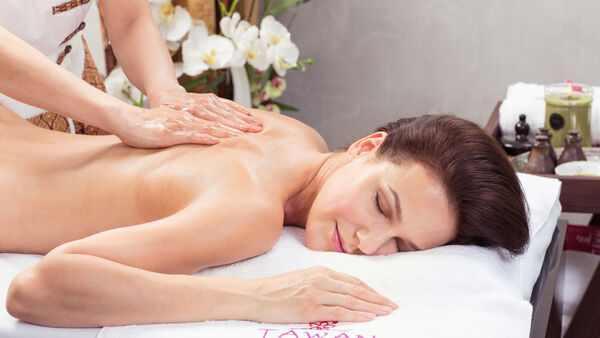 Masáž konopným olejom