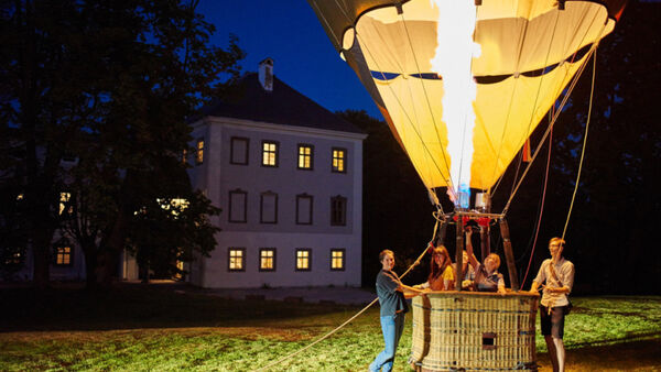 Pobyt na hrade a romantický let balónom pre dvoch