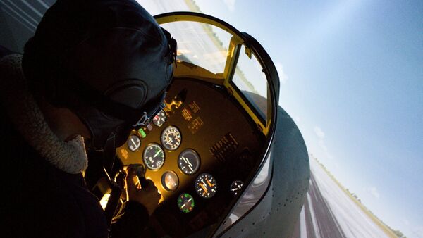 Posaďte sa do kokpitu repliky lietadla Spitfire z druhej svetovej vojny.