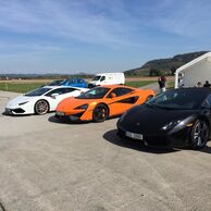 Omar Magomedov (Praha, 24) na Jazda na polygóne v závodných špeciáloch