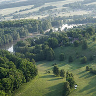 Miloš Kleiner (Velké Petrovice u Police nad Metují, 70) na lete balónom