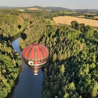 účastník zážitku (Třtice, 42) na lete balónom