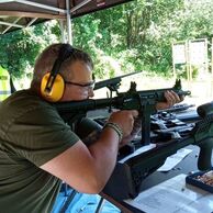 Jiří Papáček (Horní Libchavy, 40) na Zážitková streľba: Megabalík - 26 zbraní