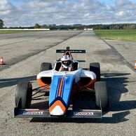 Herman Zabel (Varnsdorf, 48) na Jazde vo formule na okruhu