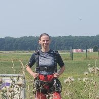 Ivana Závrbská (Racková, 40) na tandemovom zoskoku padákom