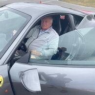 Jiří Tajovský (Boskovice, 70) na Jazde vo Ferrari na Morave